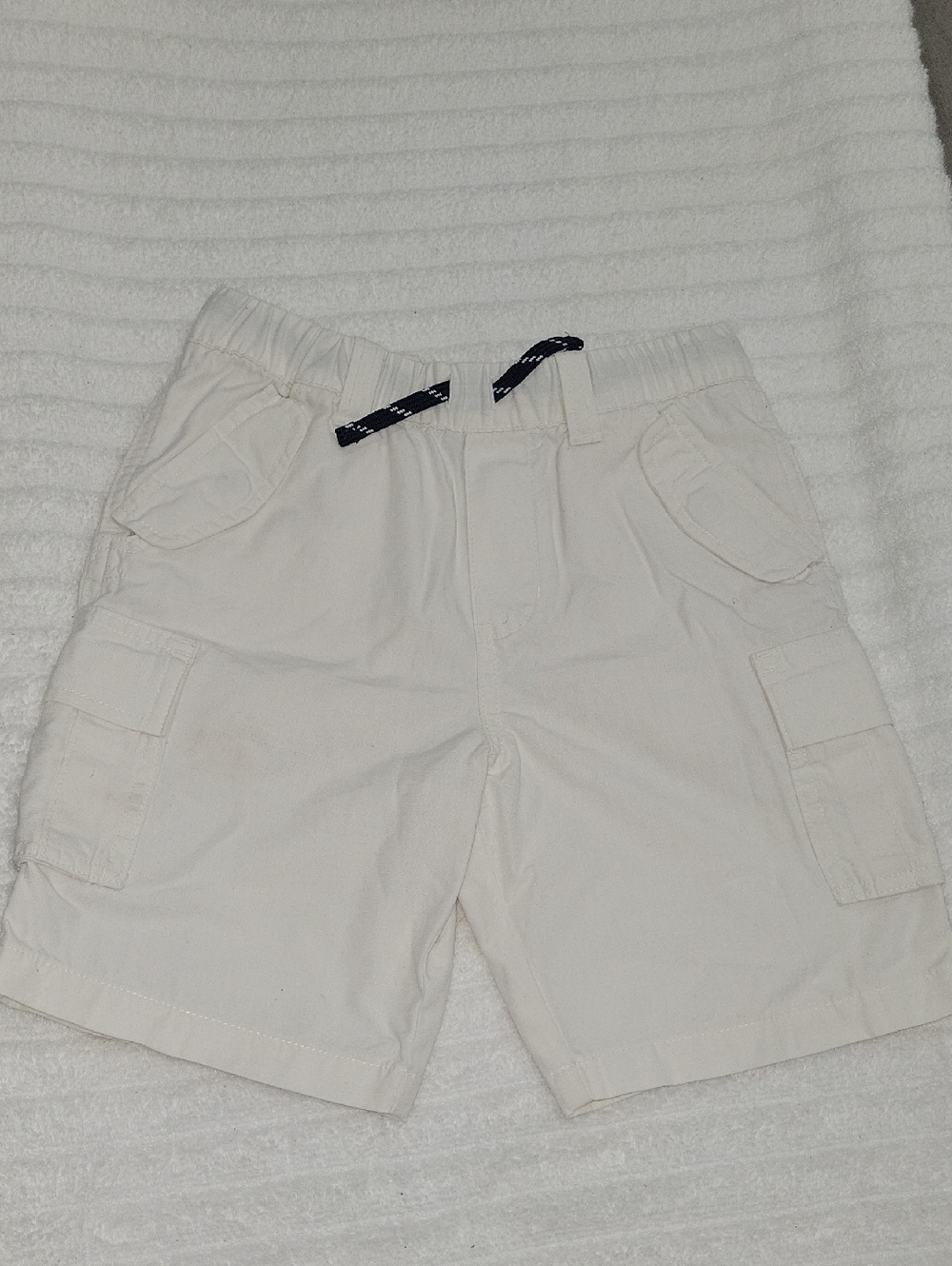 Polo by Ralph Lauren Off-White Cargo Shorts with Navy Drawstring